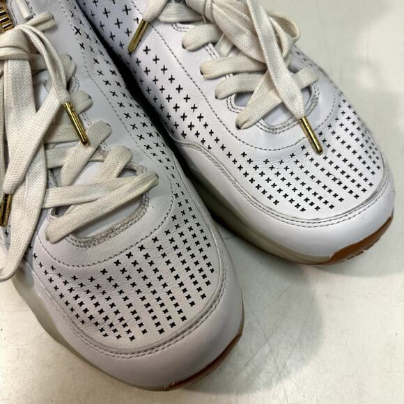 EUC Nike Kobe 10 EXT White Gum Basketball Kobe Bryant Black Mamba 8 24 15 main image 6